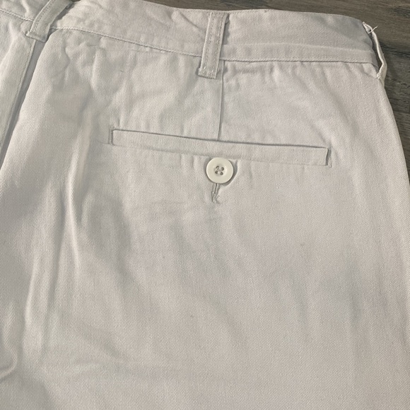 Gray mens shorts - Picture 4 of 9